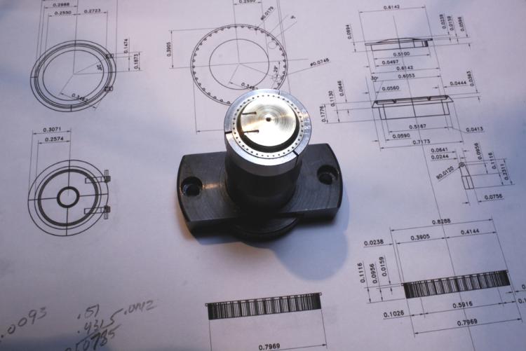 Milling collet to cut hinge slots